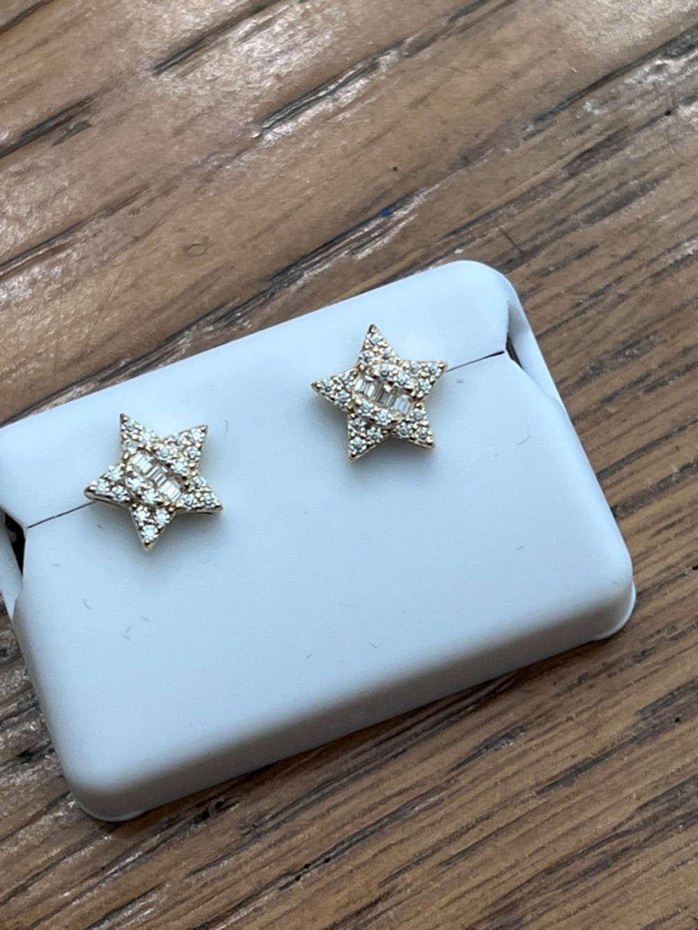 1CT Gold Star Moissanite Stud Earrings - Women's Jewelry
